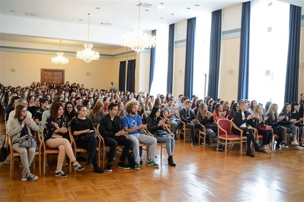 Rektorica prof. dr. sc. Dijana Vican primila studente prve godine "Budite ambiciozni, ali i postanite bolji ljudi"